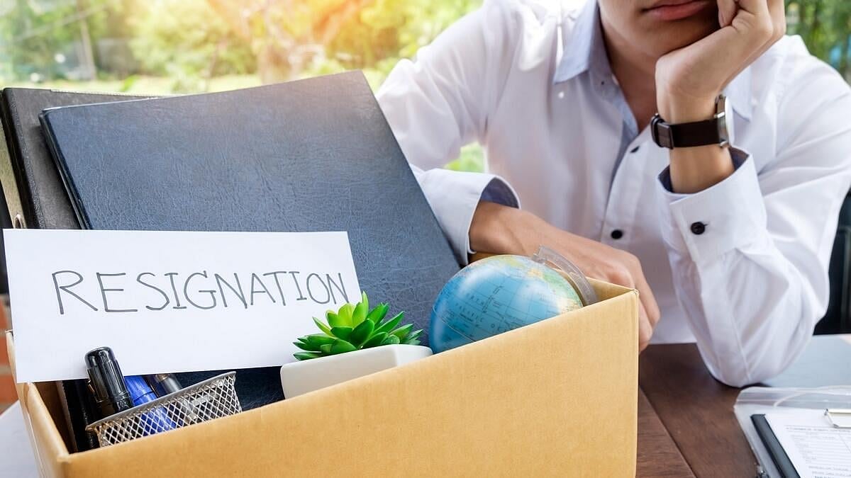 迪拜：试用期内的员工离职时，是否需要支付签证费用和招聘成本？