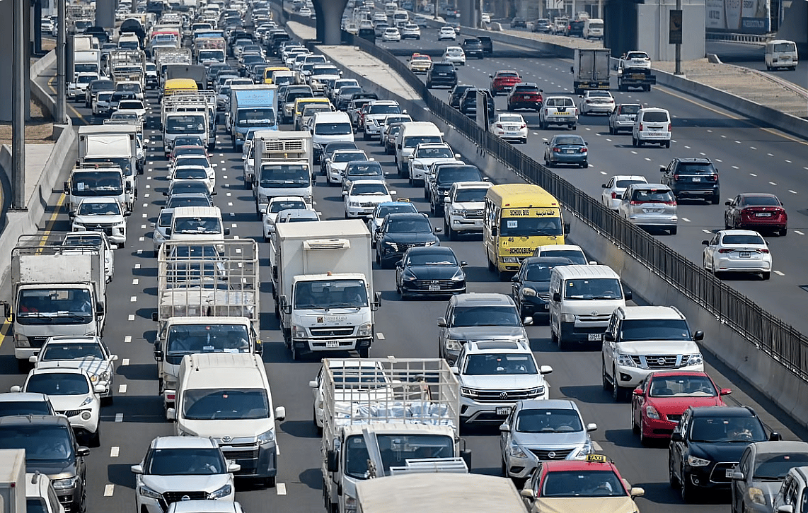 Dubai: 预计直到8月30日，Emirates Road上将会出现交通延误