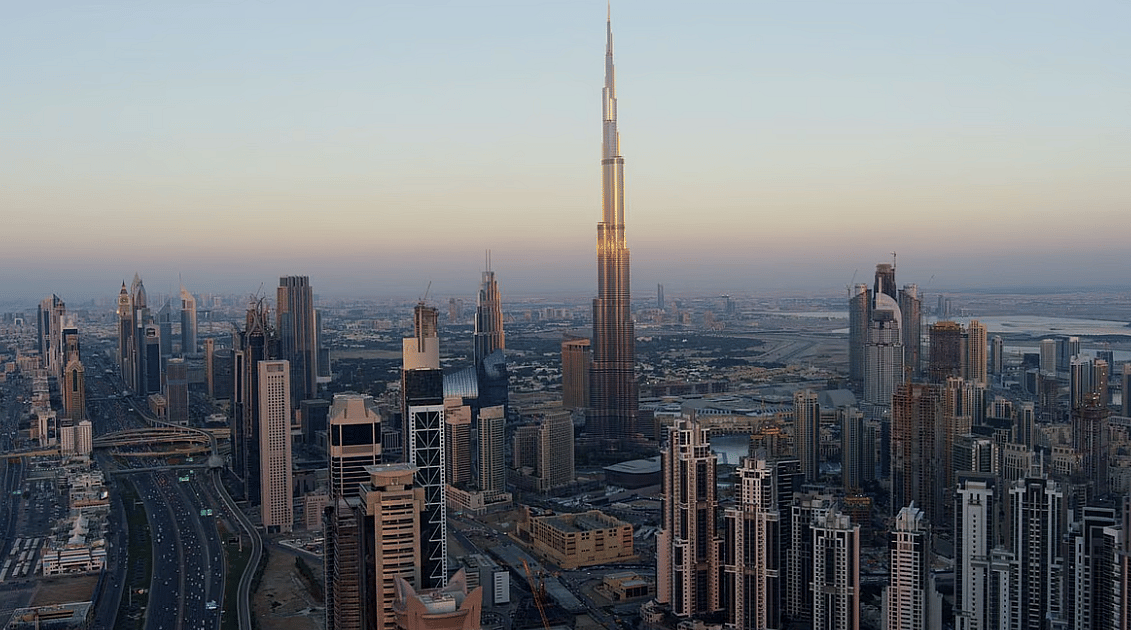 UAE明天天气预报：扬沙来袭；接下来的一天天气晴朗
