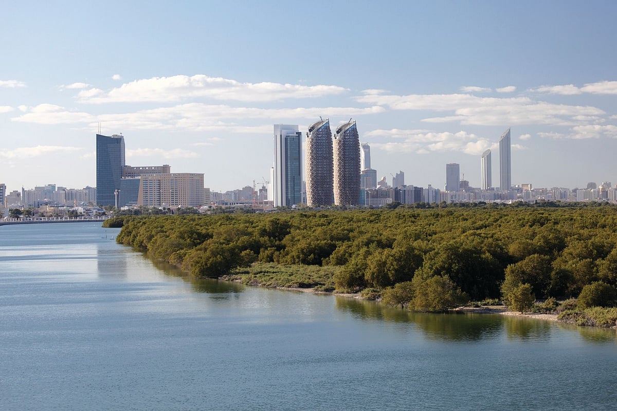 UAE明天天气预报：预计天气晴朗；阿布扎比最高气温将达到43°C