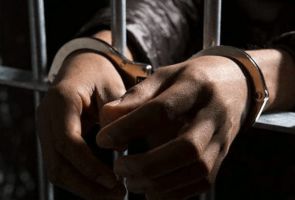 迪拜：因“不道德”服务引发激烈斗殴，一名男子被刺身亡
