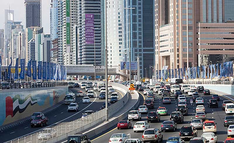 迪拜警方警告：Ras Al Khor 街道发生事故，敦促加倍小心